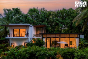 StayVista at M Villa with Breakfast Included